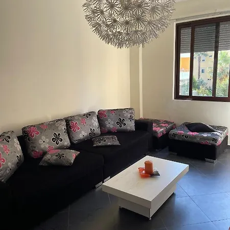 Julia Luxury